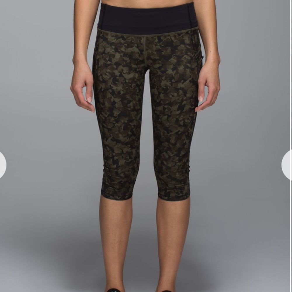 LULULEMON | Run: Top Speed Crop *Full-On Luxtreme Sz US 4